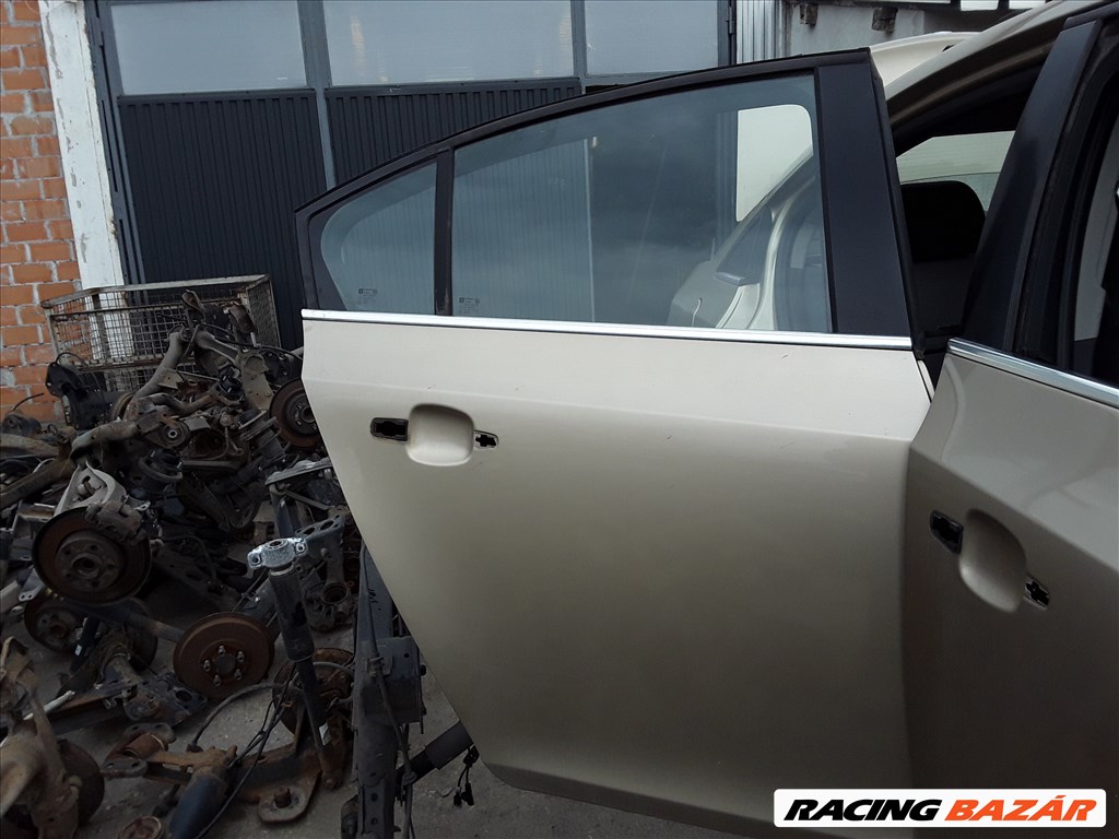 Chevrolet Cruze sedan jobb hátsó ajtó üresen, több színben 2. kép