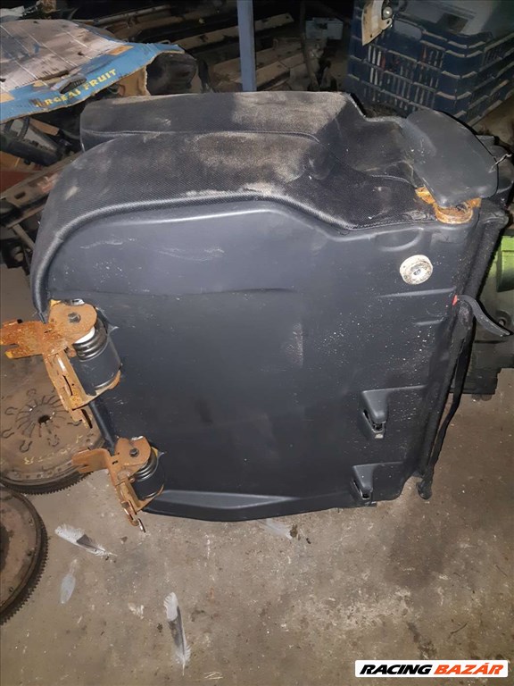 Suzuki Swift III 04-10 Bal Hátsó Ülés 3. kép