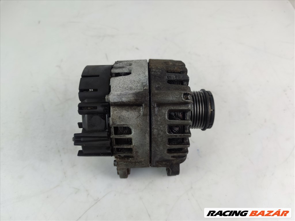 Audi A6 4G CRT Generátor  059903019l 1. kép