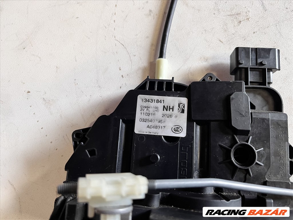 Opel Corsa E Bal első ajtózár NH 13431841 2. kép
