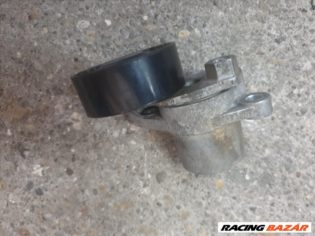 Volkswagen Golf VII szíjfeszítő görgő 04E 145 299 L 2. kép