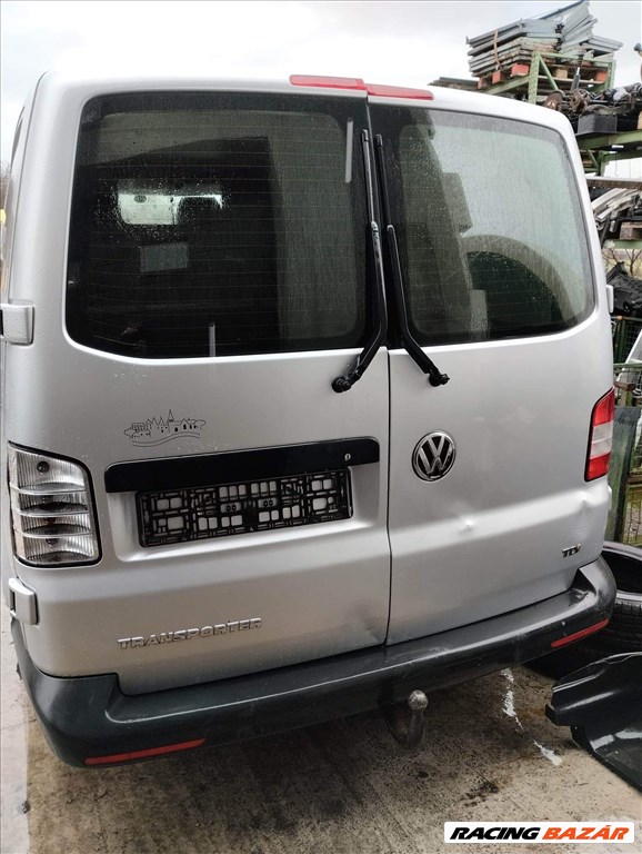 Volkswagen Transporter T5 bontott alkatrészei 8. kép