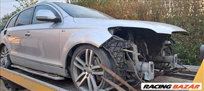 Audi Q7 3.0 V6 TDI BUG bontás