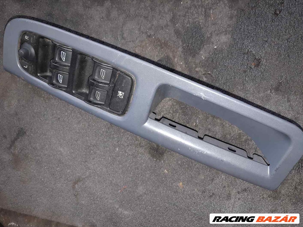 Volvo V50 Jobb Elsõ Ablakemelõ  Központizár Kapcsoló 30773210 1. kép