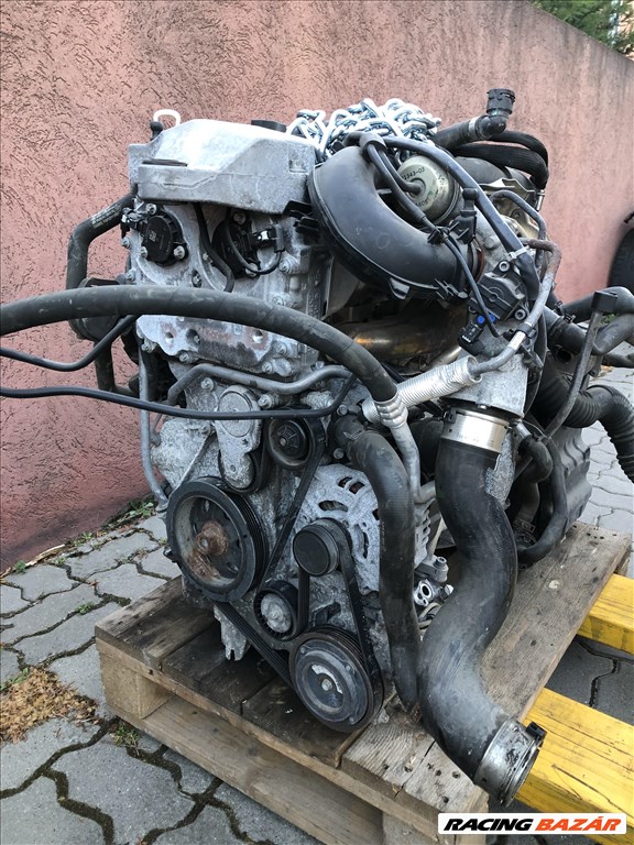 Mercedes Benz OM 270 benzines kereszt motor 3. kép