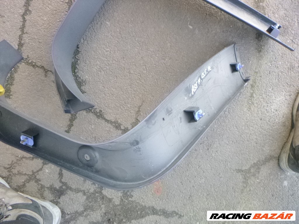 Opel Astra H 2005, 5 AJTÓS csomagtér ajtó belső borítás 24 464 177, 332004790 24464178 5. kép