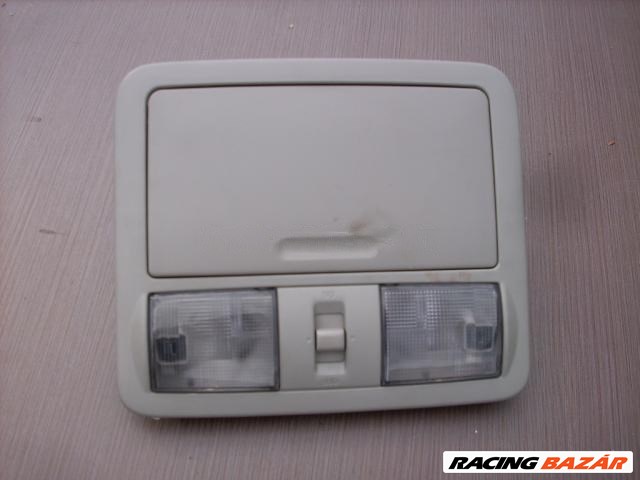 Nissan Navara (D40) belső világítás  1. kép