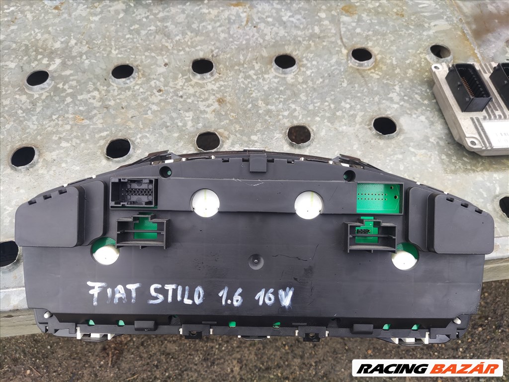 Fiat Stilo 1.6 16V, motorvezérlő, légzsák indító, trafó, óra csoport. 5. kép