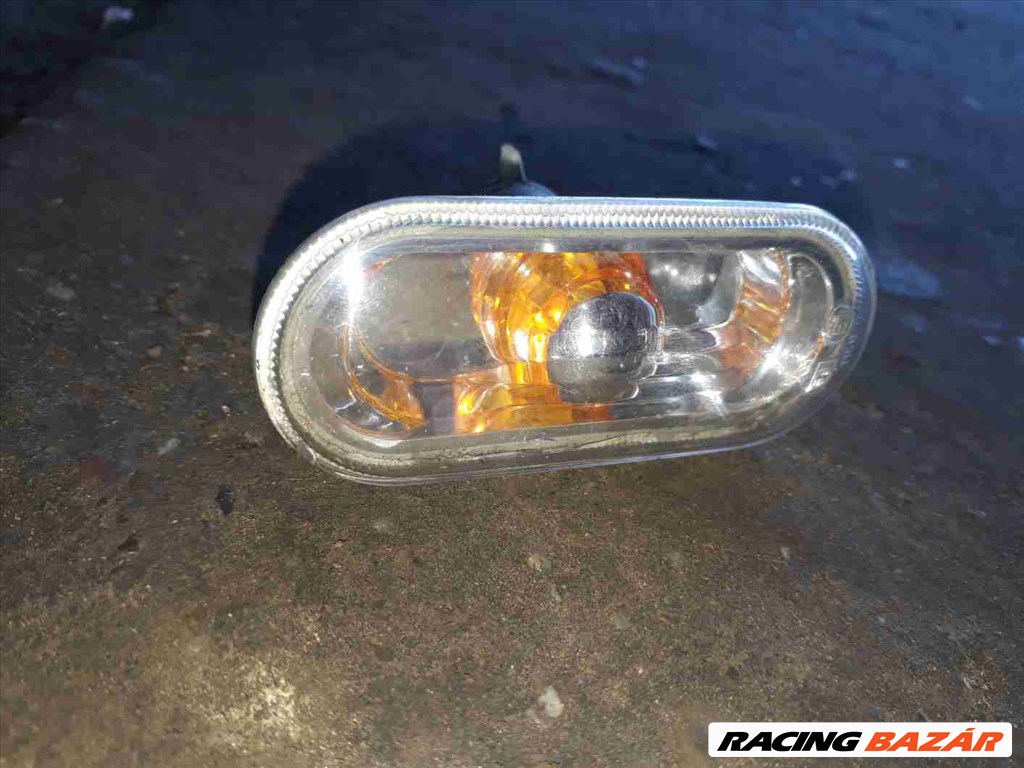 Volkswagen Caddy III 03-09 Oldalindex 6L0 949 117 A 1. kép