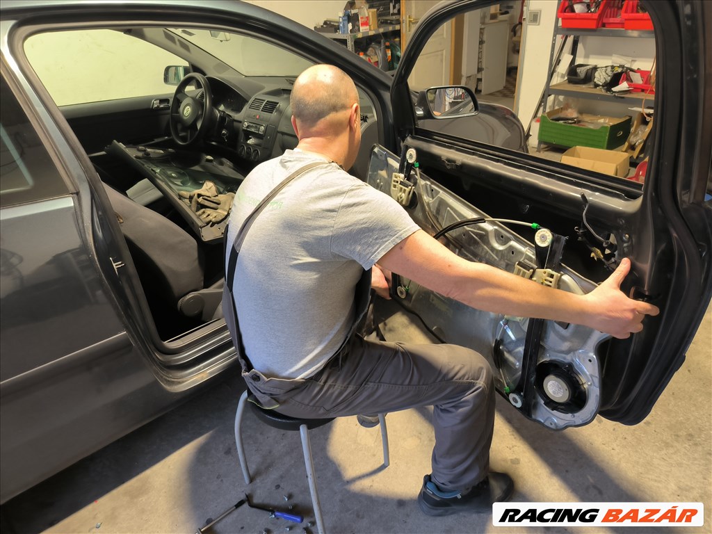 MG ZT Rover 75 ablakemelő javítás,javítószett,csúszka,szerelés,www.ablakemeloalkatreszek.hu 22. kép