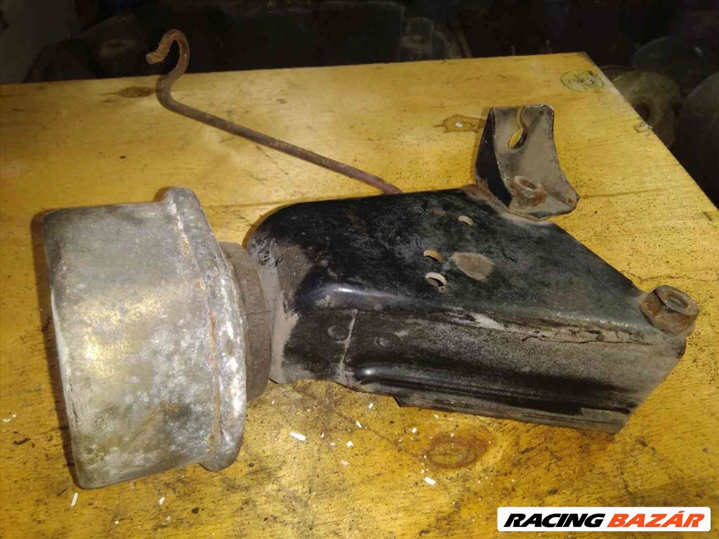 Volkswagen Transporter T4 91-96 Motortartó Bak 1. kép