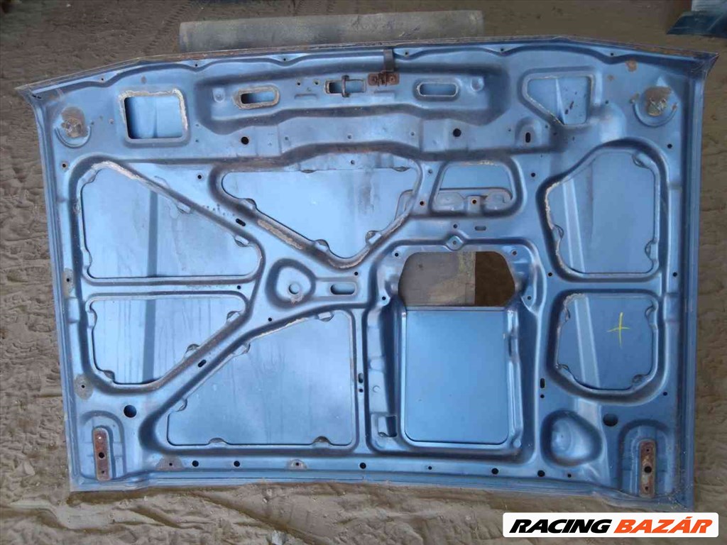 Mitsubishi Pajero Motorháztető 2. kép
