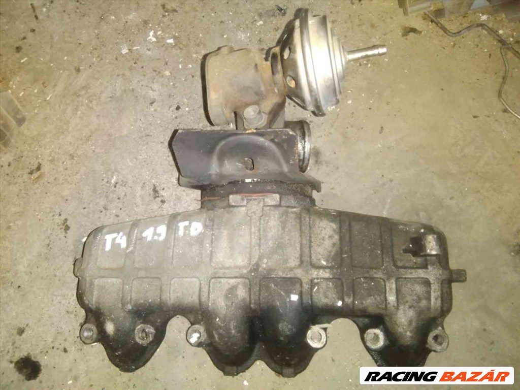 Volkswagen Transporter T4 91-96 Szívótorok - EGR Szelep 028 129 713 E 1. kép