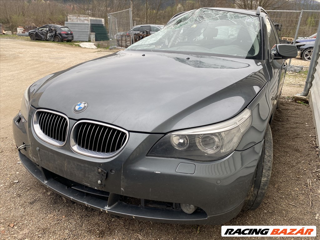 BMW 5-ös sorozat 530d xdrive  (E60/E61) bontott alkatrészei 1. kép