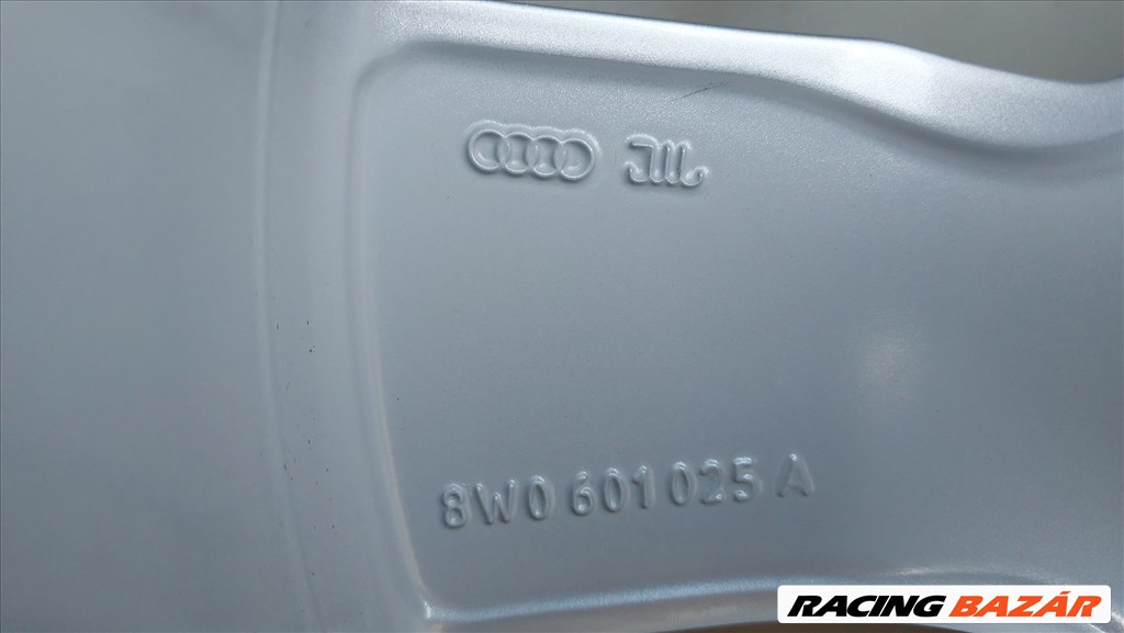 Gyári,Audi A4 B9  16" alufelni téli gumikkal 15. kép