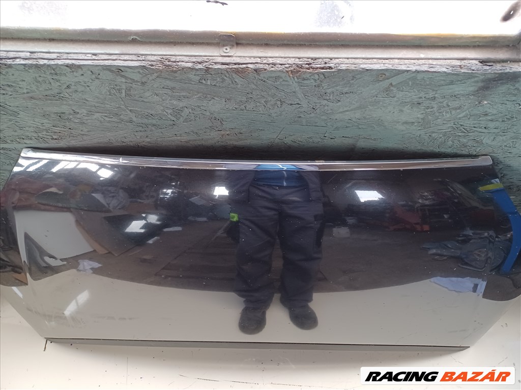 Ford Galaxy Mk1 motorháztető enyhén sérült 5. kép