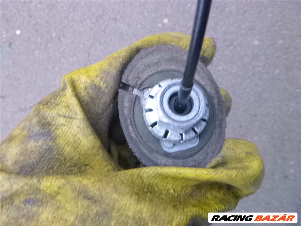 Opel Astra H 2005 , 5 Ajtós Antenna talp 5. kép