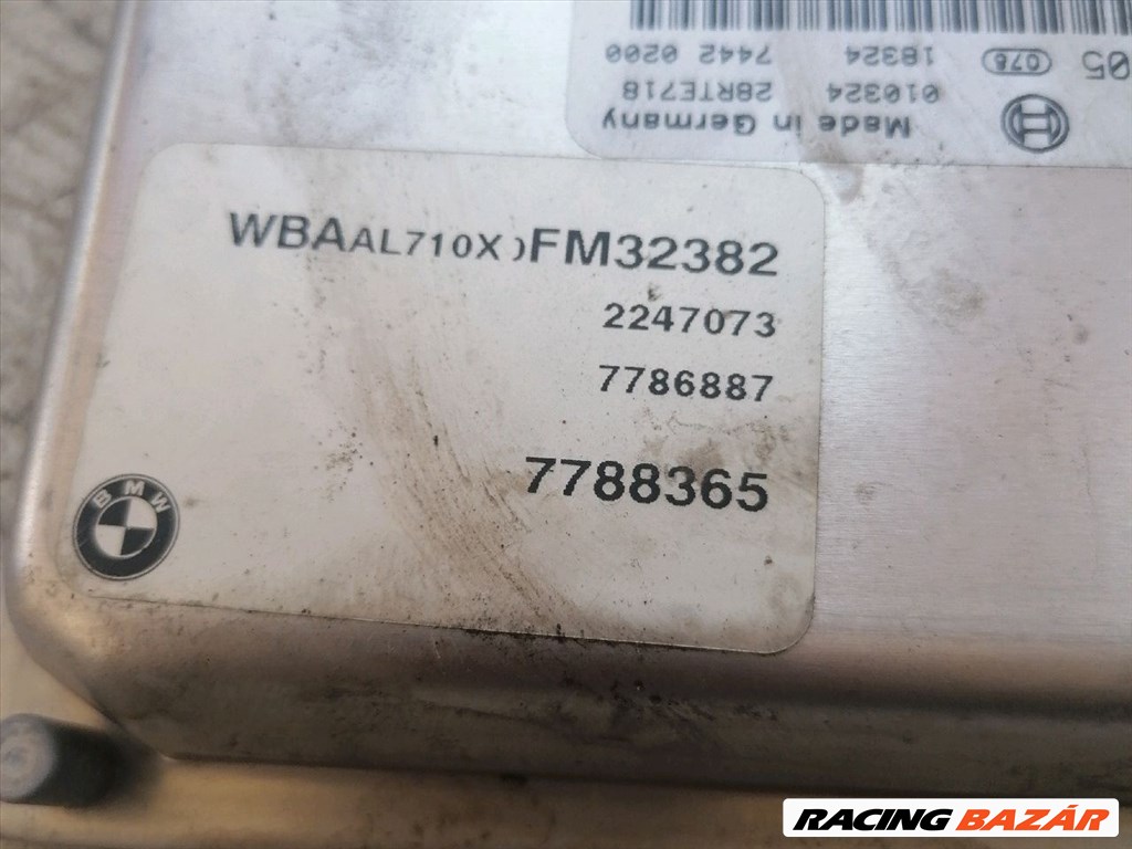 BMW 3 E46 Motorvezérlő bosch0281010205-7786887 4. kép