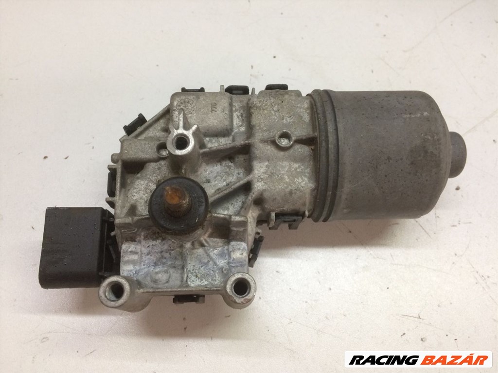 VW PASSAT B6 Első Ablaktörlő Motor bosch0390241509-audi8e1955119 1. kép