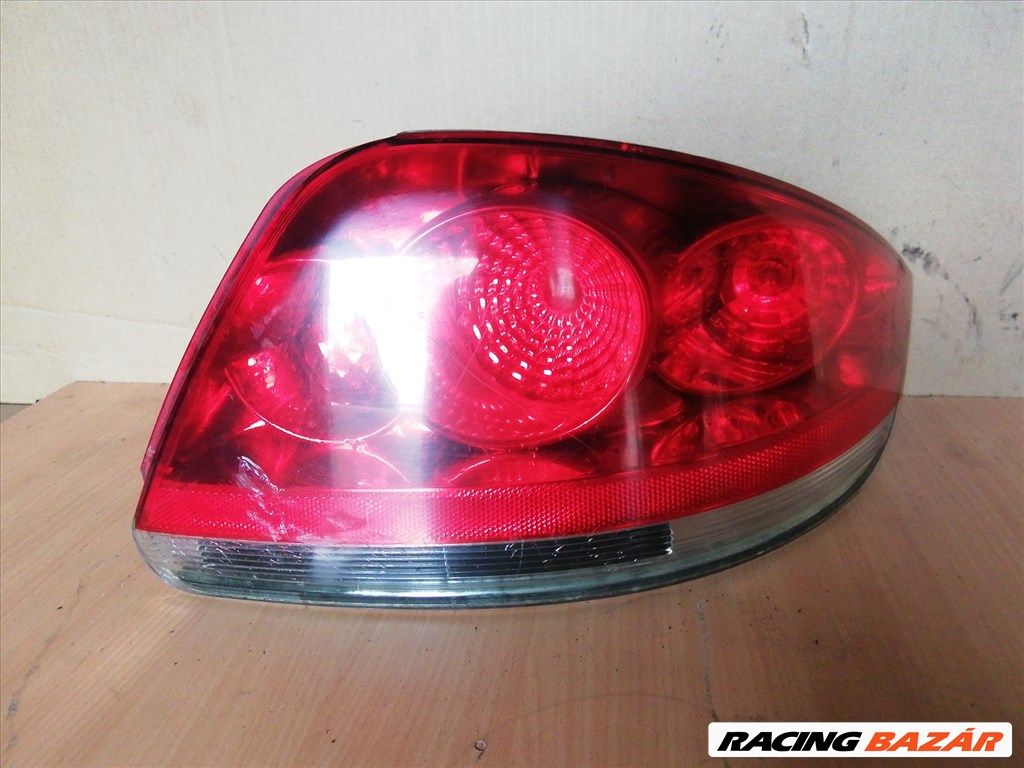 171453 Fiat Linea 2007-2017 Jobb hátsó lámpa , a képen látható sérüléssel 51869227 1. kép