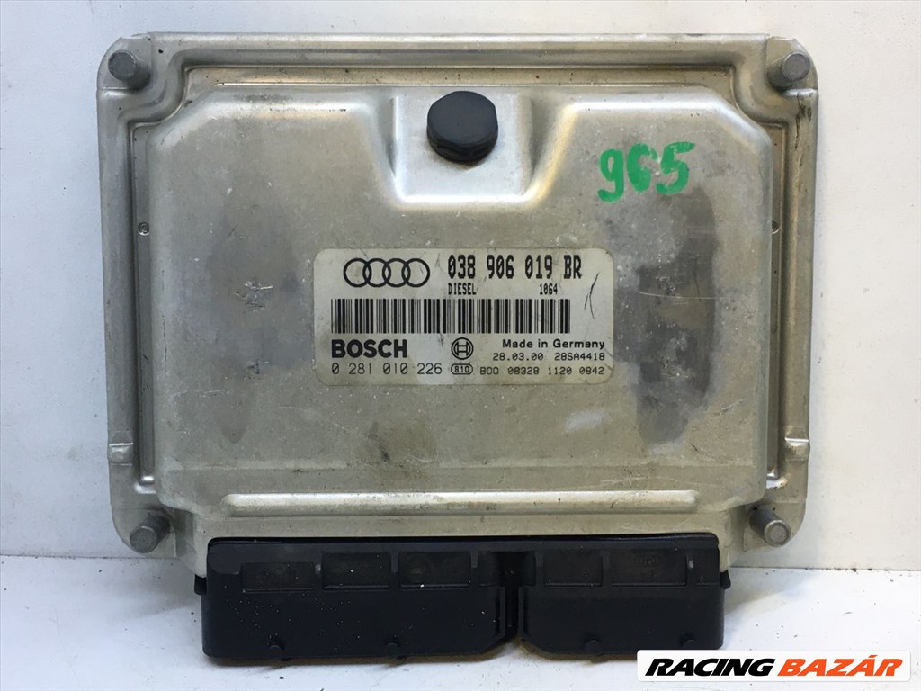 AUDI A4 B5 Motorvezérlő 038906019br-bosch0281010226 1. kép