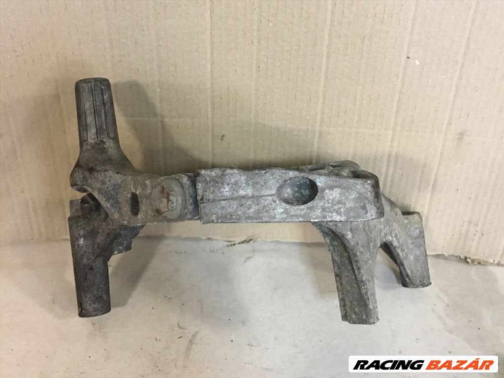 VW PASSAT B6 Motor Tartó Bak Bal 03g199207f 4. kép