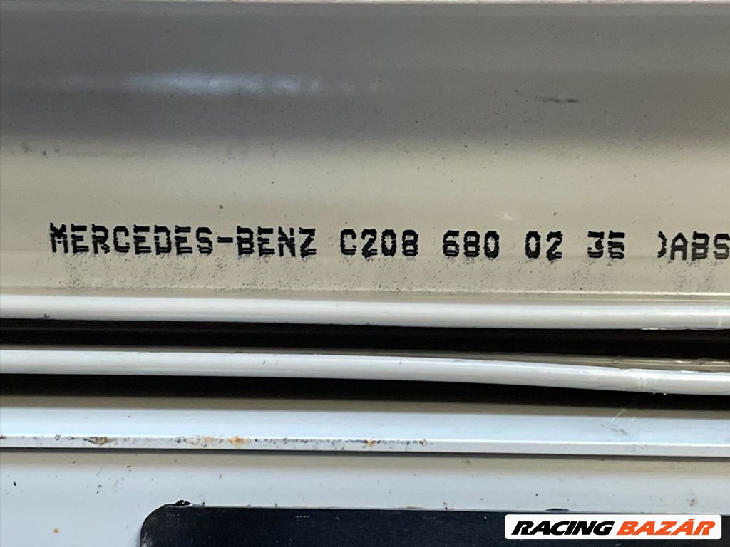 MERCEDES-BENZ CLK Jobb első Belső Küszöb Burkolat a2116801835 3. kép