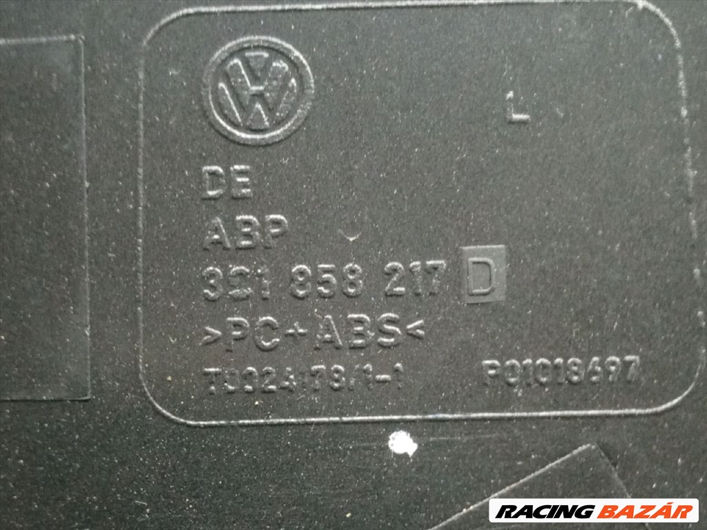 VW PASSAT B7 Bal Műszerfal Oldalkárpit 3c1858217 3. kép
