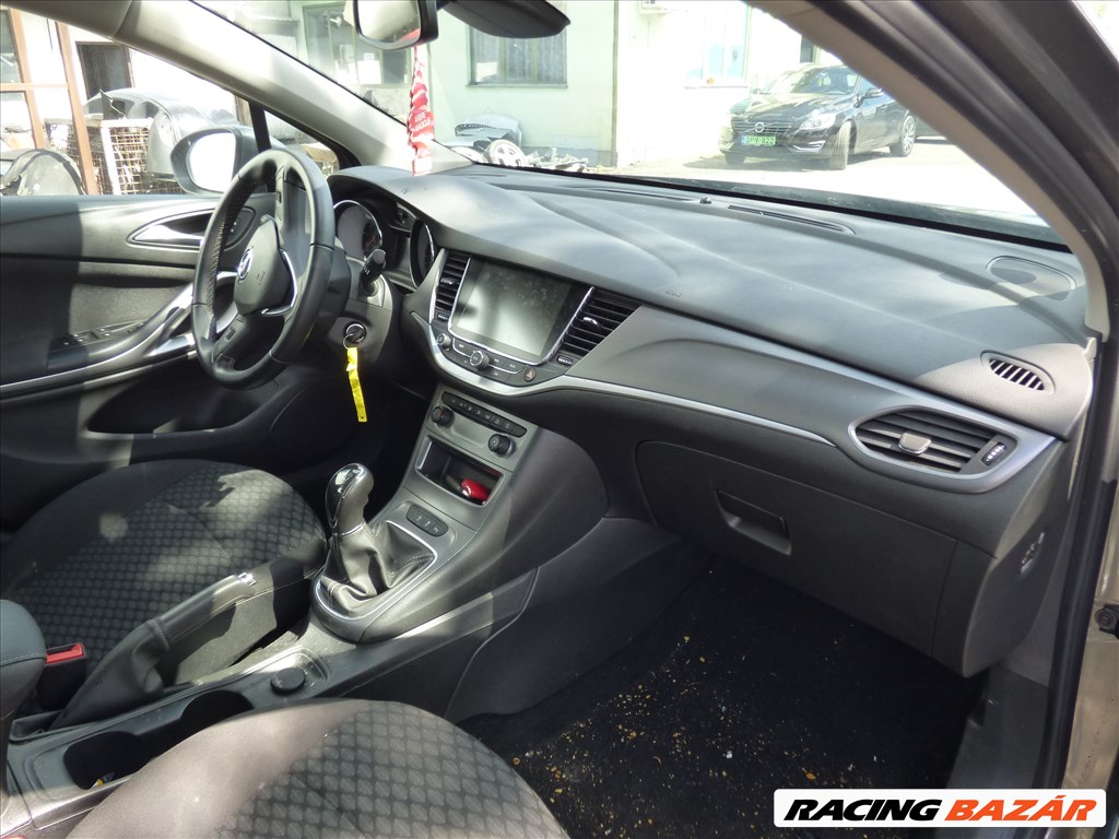 Opel Astra K Kombi 1,4 TURBO Sports Tourer bontott alkatrészei 2019  4. kép