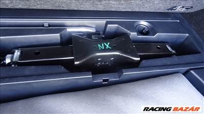 Lexus NX / Toyota Rav4 új 2 tonna/ emelési pont teherbírású trapézemelő