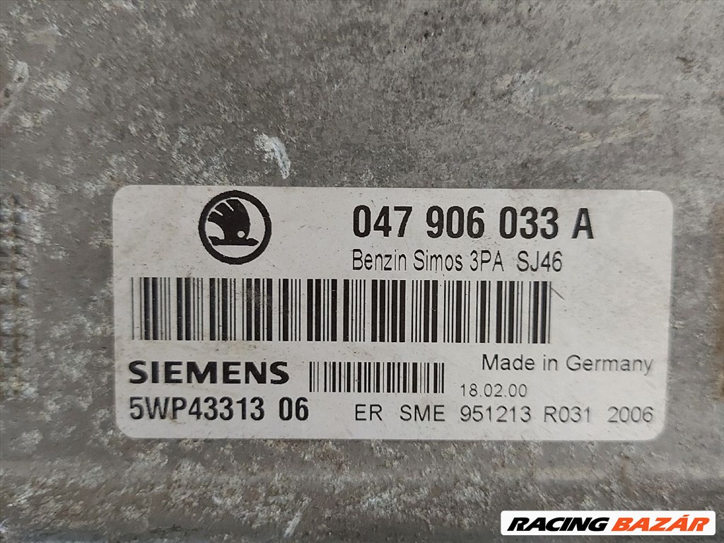 SKODA FABIA I Motorvezérlő 047906033a 2. kép