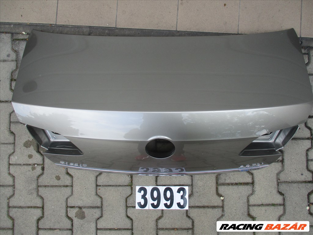 Volkswagen Passat B7 (sedan) - Csomagtér ajtó 2. kép