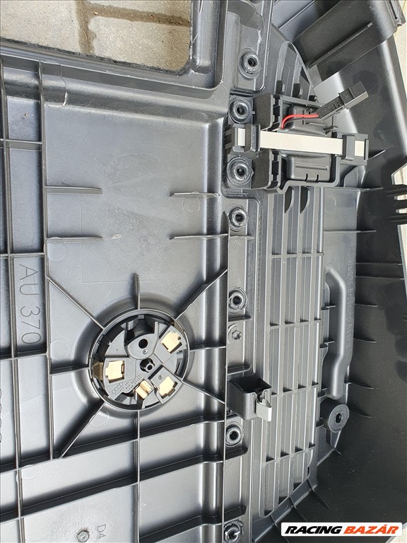 Audi A3 (8V) Csomagtér belső kárpit  8v3863880c 5. kép