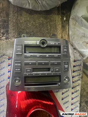 Toyota Avensis T25 rádió 