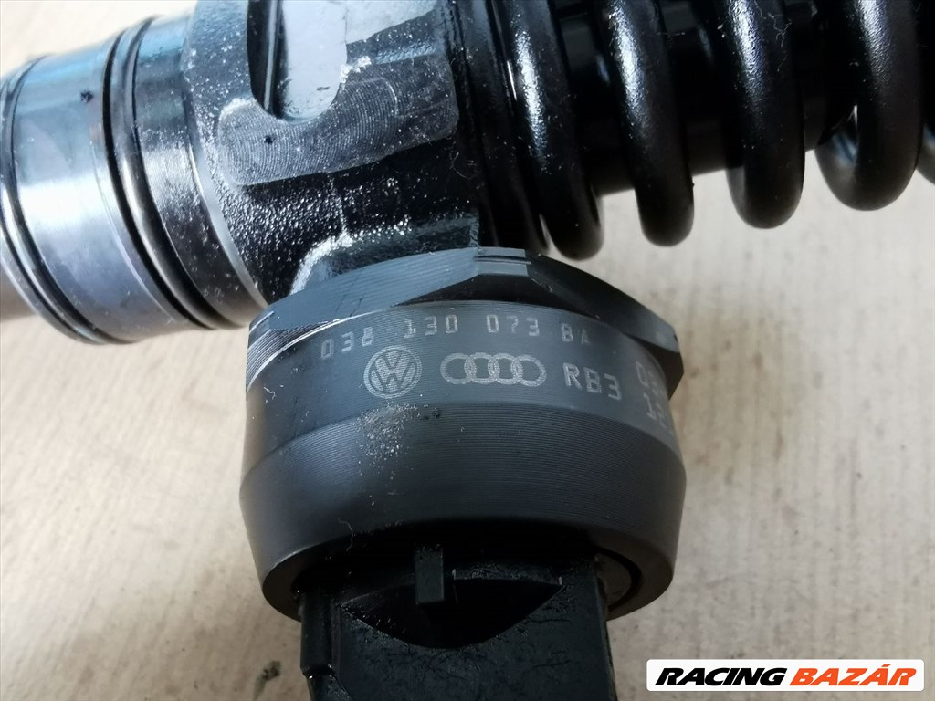 Audi A4 (B6/B7) 1.9 TDI porlasztó  038130073ba 041470216 3. kép