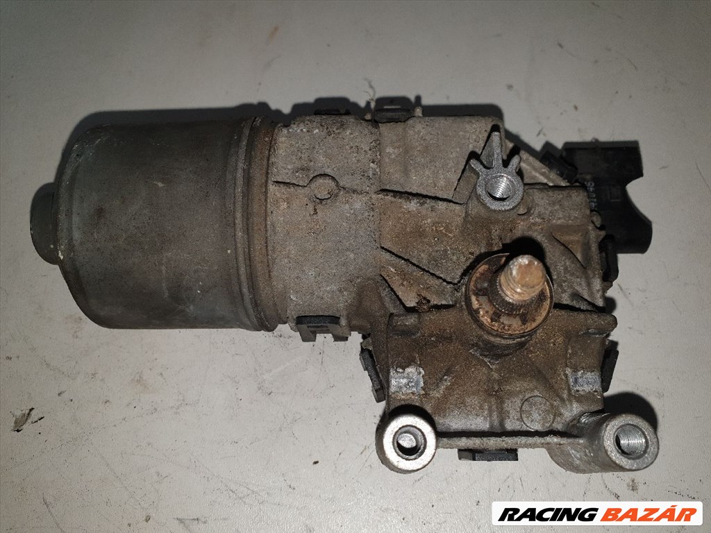 SKODA FABIA I Első Ablaktörlő Motor vw6q1955119-bosch0390241524 2. kép