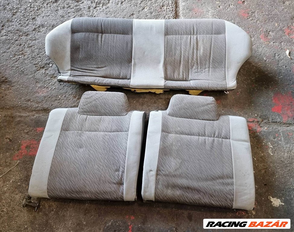 Suzuki Swift II, Suzuki Swift III hátsó üléssor 2. kép