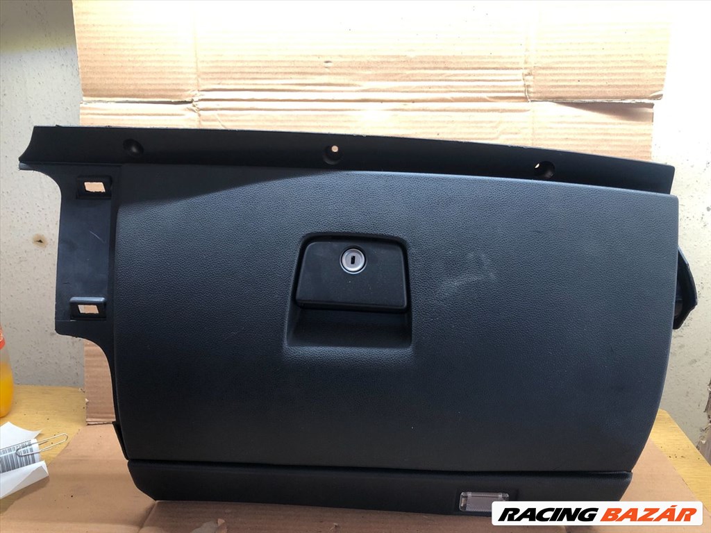 VOLVO S40 Kesztyűtartó 8626141 1. kép