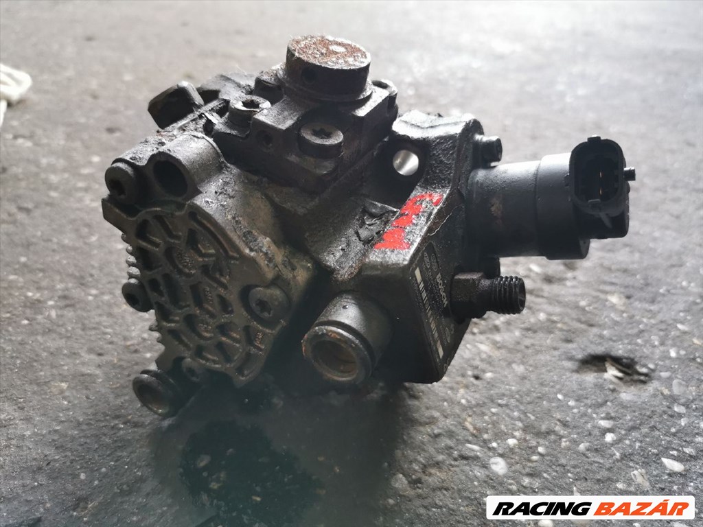 Kia Cee'd (JD) 1.6 CRDi 128 nagynyomású szivattyú  331002a420 bosch0445010206 1. kép
