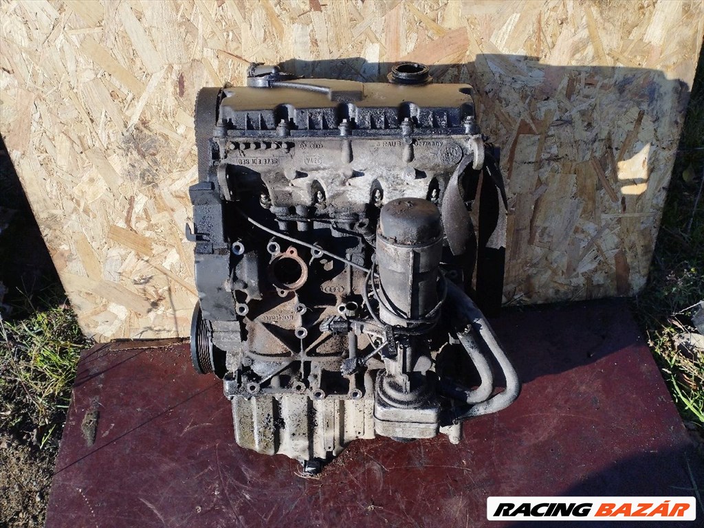 VW PASSAT B5 Motor (Fűzött blokk hengerfejjel) avb305555-avb 1. kép