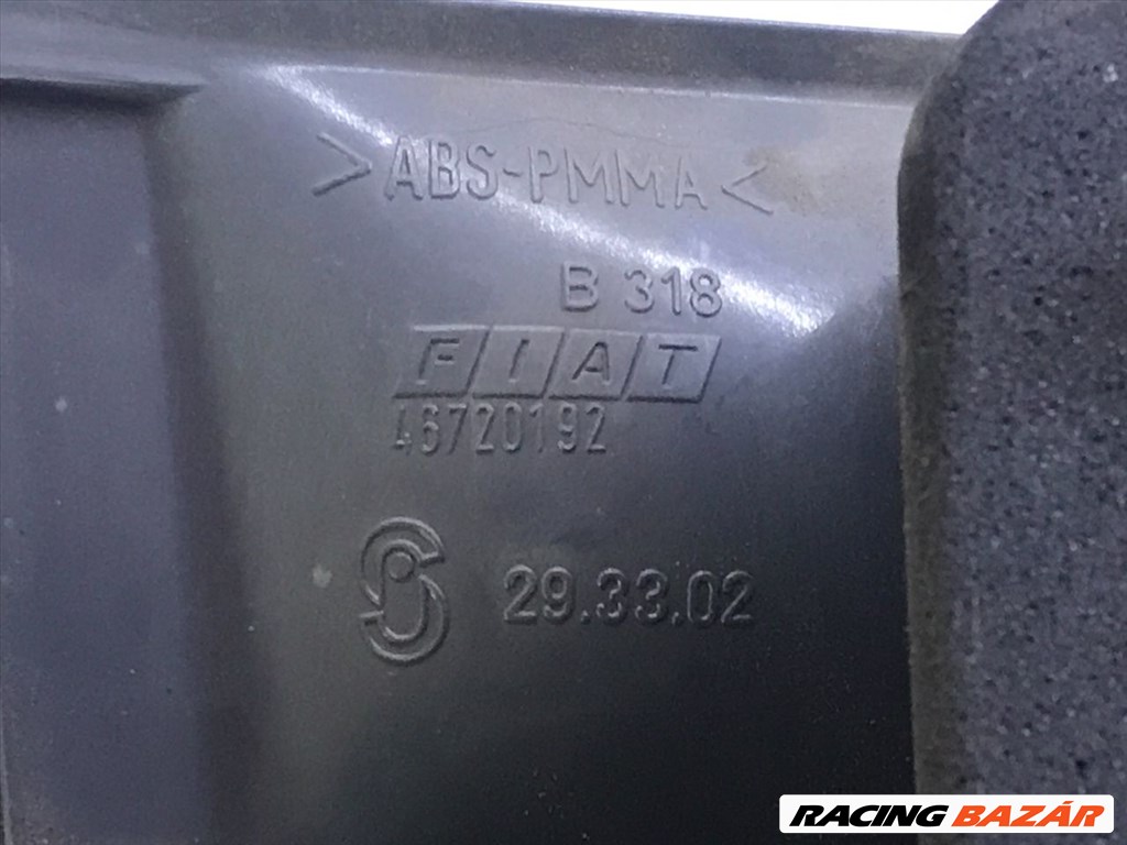 FIAT PUNTO I Jobb Belső Hátsó Lámpa fiat46720192-293302 3. kép