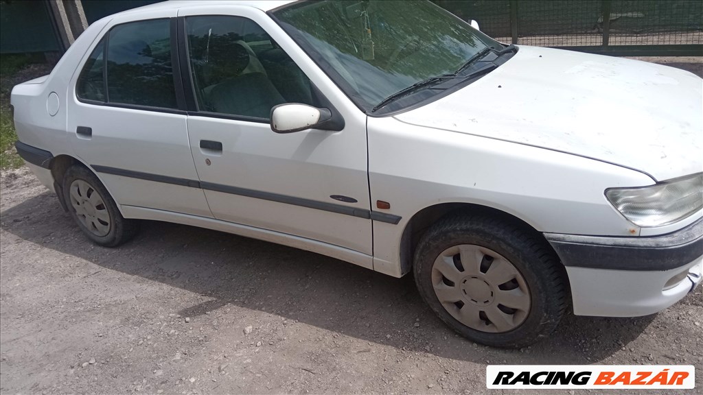 Peugeot 306 bontott alkatrészei 2. kép