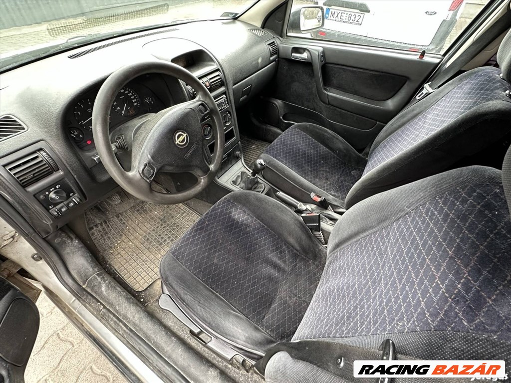 Opel Astra bontott alkatrészei 7. kép