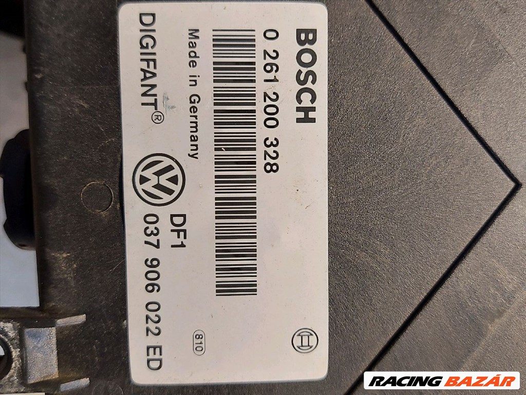 VW PASSAT B3 B4 Motorvezérlő 261200328-37906022 3. kép