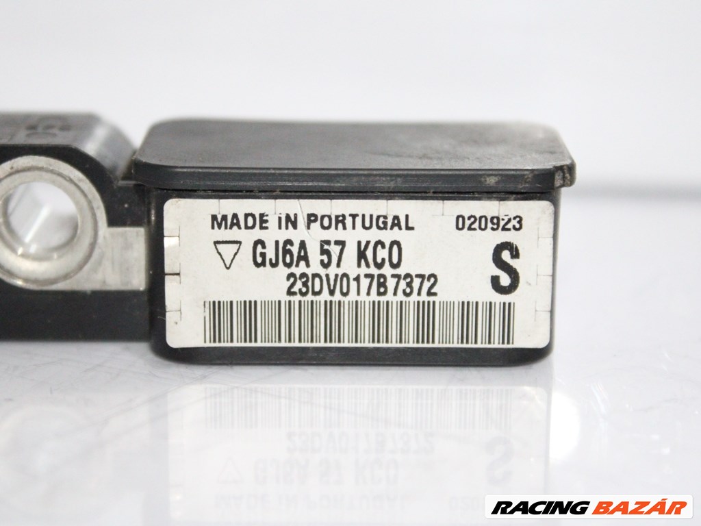 MAZDA 6 Hatchback (GG) 2.0 DI oldallégzsák vezérlő / gyorsulás érzékelő gj6a57kc0 2. kép