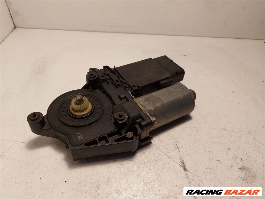 VW PASSAT B5 Jobb első Ablakemelő Motor 130821694-119090xxx 2. kép