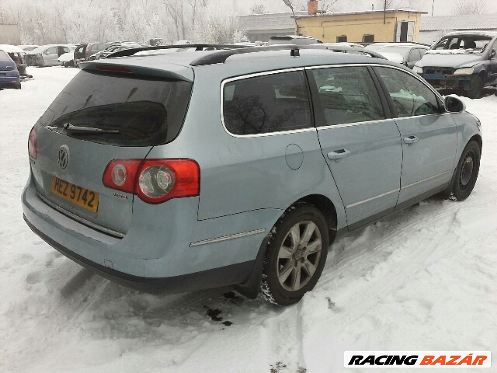 Volkswagen Passat B6 , hátsó lökhárító  2. kép