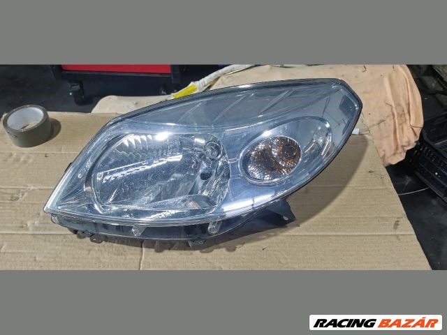 Dacia Sandero I 1.4 MPI Bal első lámpa, fényszóró  8200733878 820073387801 1. kép