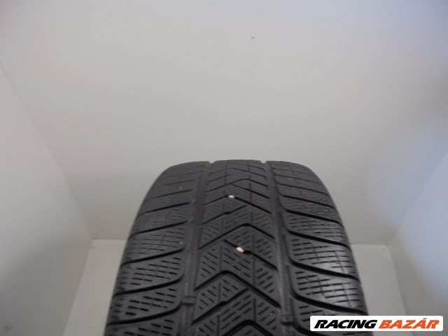 Pirelli Scorpion Winter 255/45 R20  1. kép