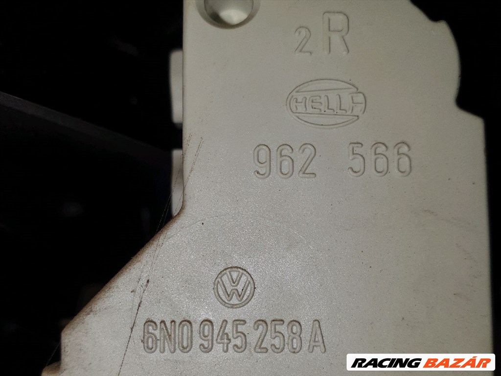 VW POLO III Jobb Hátsó Lámpa hella962566-vw6n0945258a 3. kép